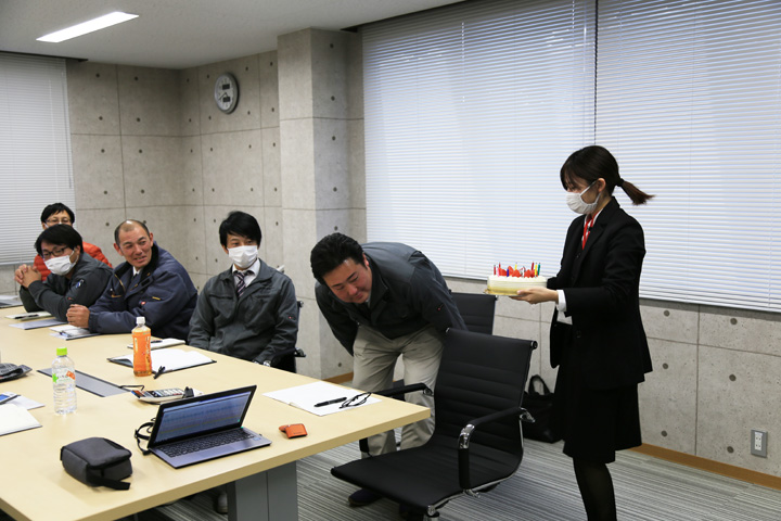 佐々木支店長お誕生日おめでとうございます