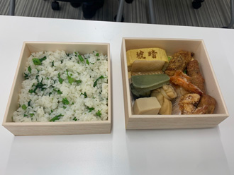 お昼のお弁当