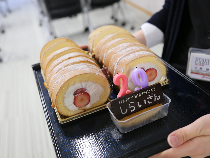 誕生日お祝いのケーキ