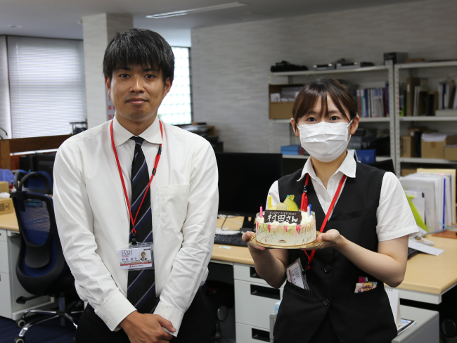 村田さんのお誕生日をお祝いしました！